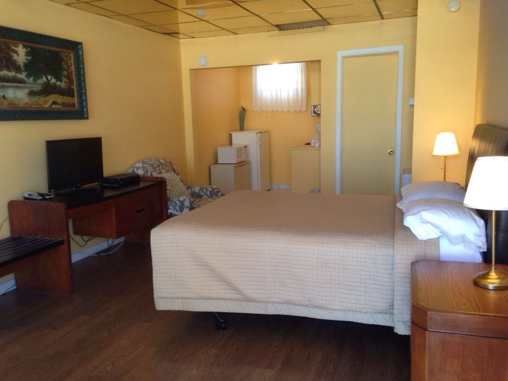 Motel Rive Du Lac Saint-Zotique Esterno foto
